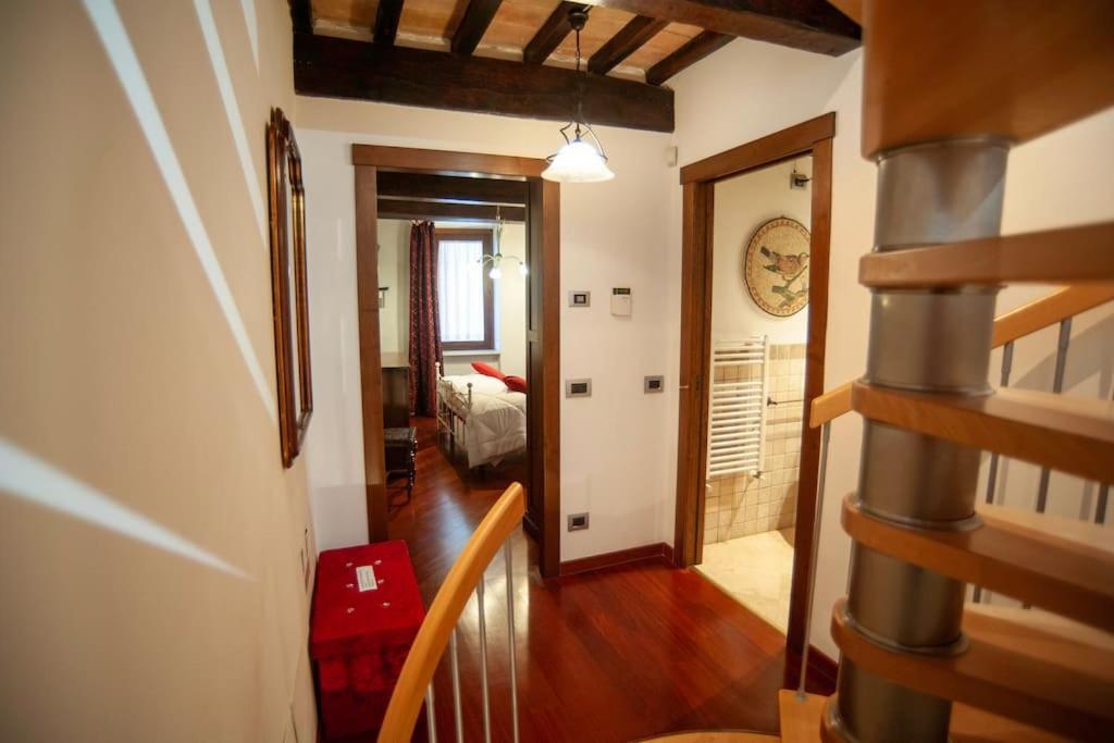 דירות נארני Casa Dell'Oliveto "Parcheggio Gratuito" מראה חיצוני תמונה